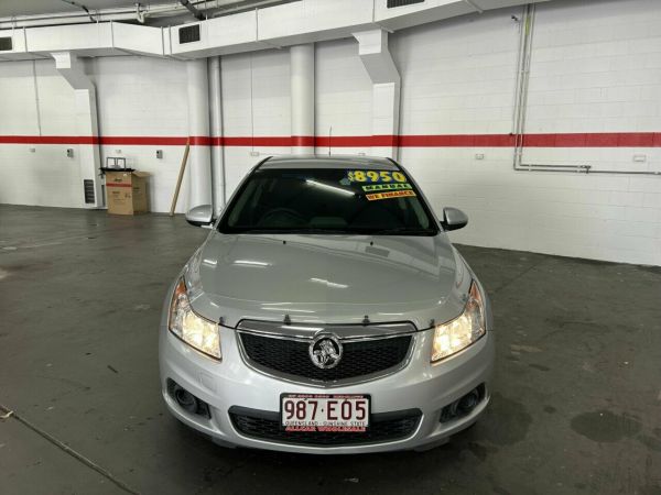 2011 Holden Cruze JH Series II MY11 CD Silver 6 Speed Manual Sedan image
