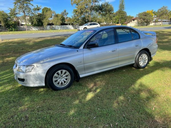 2005 Holden Commodore Sedan Executive VZ image