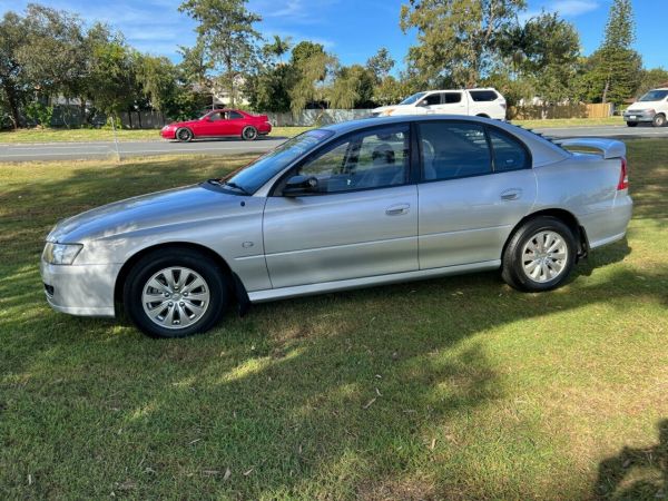 2005 Holden Commodore Sedan Executive VZ image