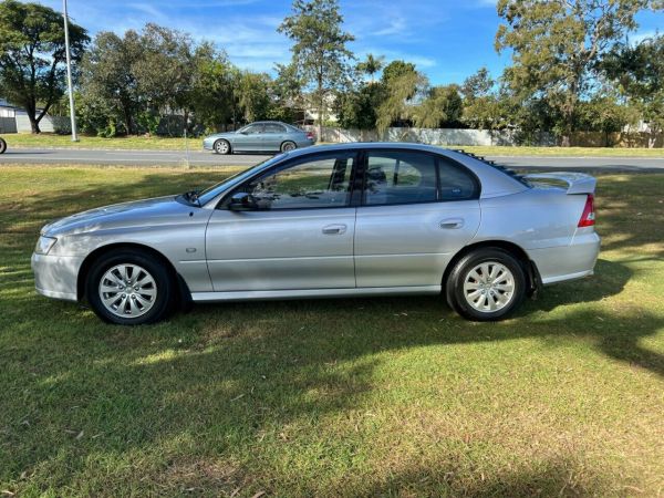 2005 Holden Commodore Sedan Executive VZ image