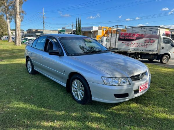 2005 Holden Commodore Sedan Executive VZ image