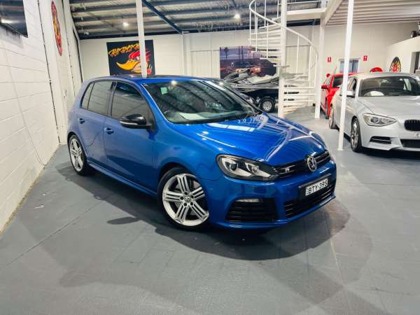 2010 Volkswagen Golf Hatchback R VI Auto 4MOTION MY11 image
