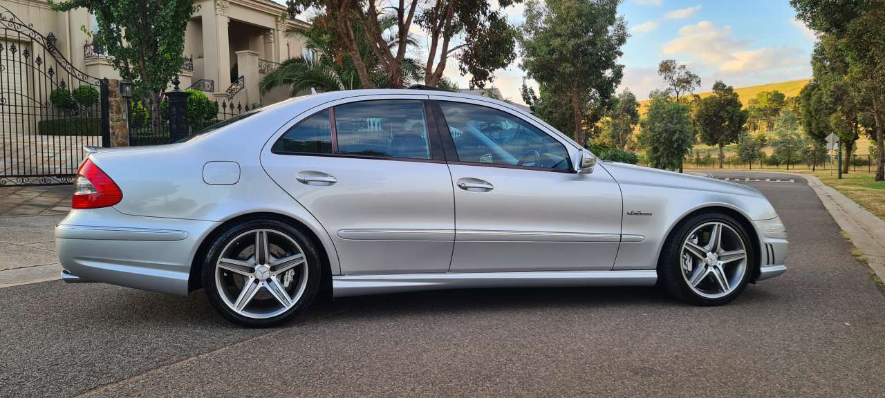 Image for 2006 Mercedes-AMG E63 Sedan 1