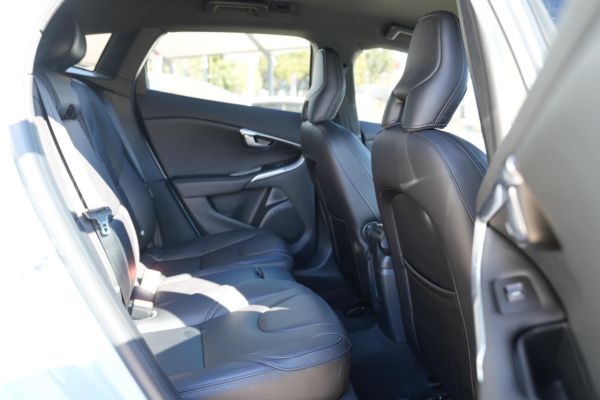 2017 Volvo V40 Hatchback T4 Inscription M Series MY18 image