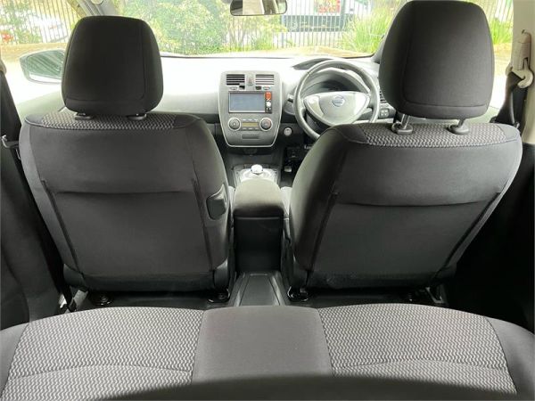 2016 Nissan Leaf Hatchback 30S AZE0 image