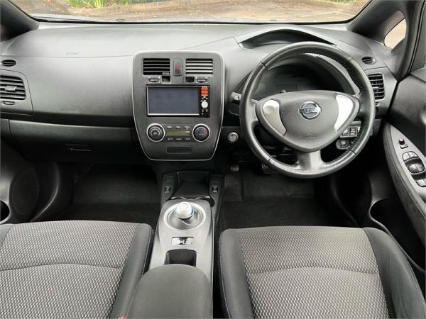 2016 Nissan Leaf Hatchback 30S AZE0 image