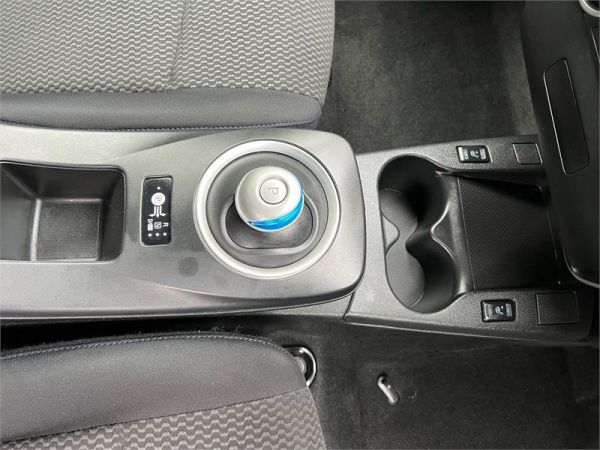 2016 Nissan Leaf Hatchback 30S AZE0 image