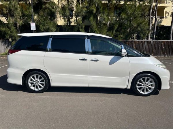2011 Toyota Estima STATION WAGON AERAS ACR50 image