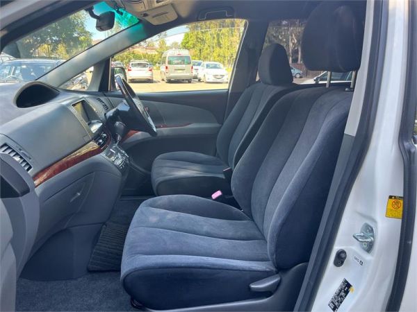 2011 Toyota Estima STATION WAGON AERAS ACR50 image