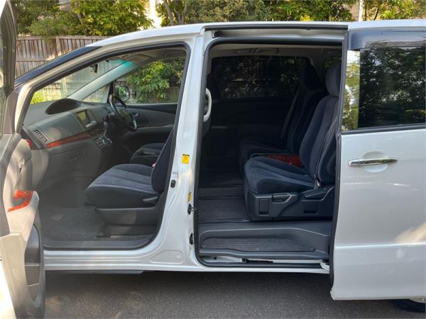 2011 Toyota Estima STATION WAGON AERAS ACR50 image