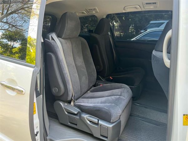 2011 Toyota Estima STATION WAGON AERAS ACR50 image
