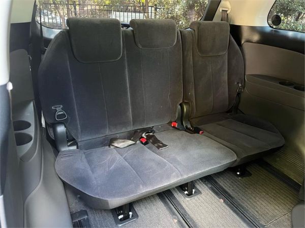 2011 Toyota Estima STATION WAGON AERAS ACR50 image