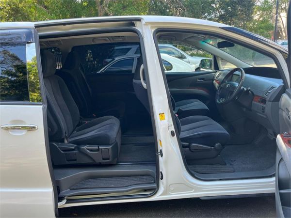 2011 Toyota Estima STATION WAGON AERAS ACR50 image