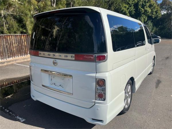2009 Nissan Elgrand Wagon Highway Star E51 image