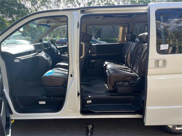 2009 Nissan Elgrand Wagon Highway Star E51 image