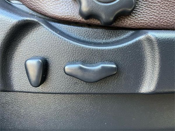 2009 Nissan Elgrand Wagon Highway Star E51 image