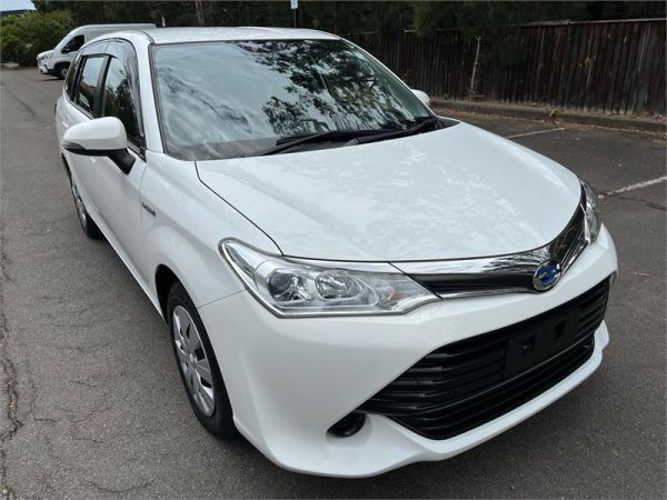 2017 Toyota Corolla Station Wagon HYBRID NKE165 image