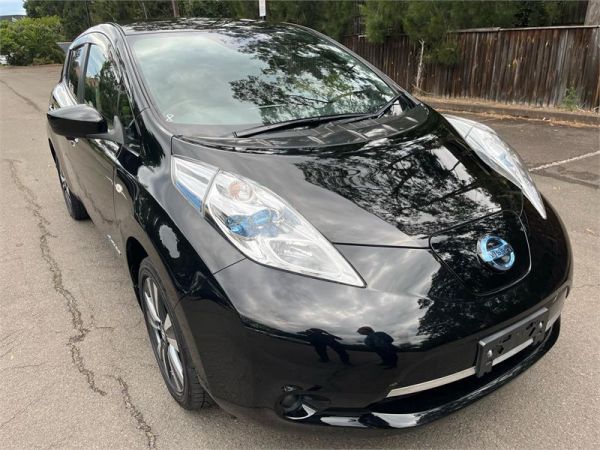 2017 Nissan Leaf HATCHBACK 30X AZE0 image