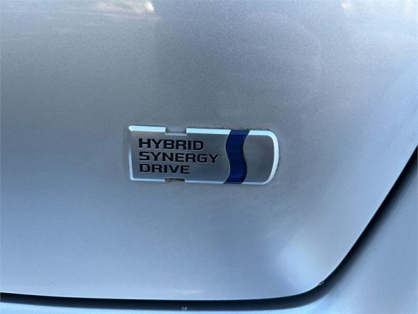 2017 Toyota Corolla STATION WAGON FIELDER NKE165 image