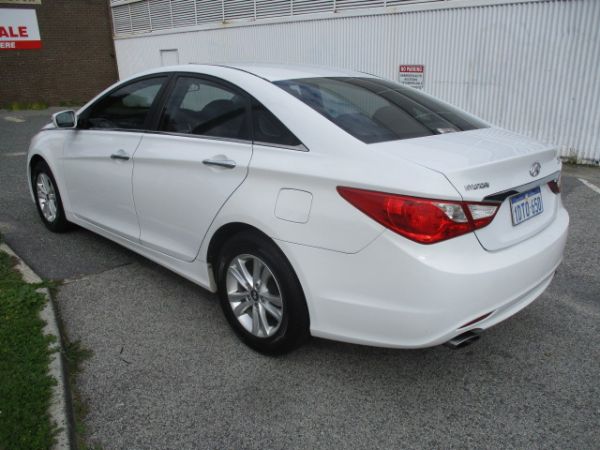 HYUNDAI I 45 ACTIVE SEDAN 2011 image