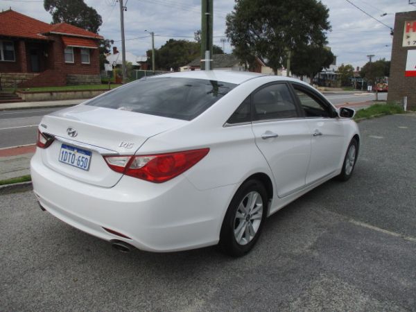 HYUNDAI I 45 ACTIVE SEDAN 2011 image