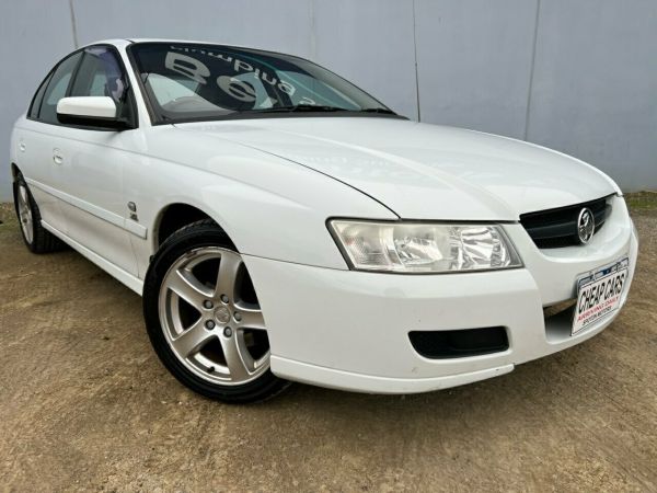 2005 Holden Commodore VZ Equipe White 4 Speed Automatic Sedan image