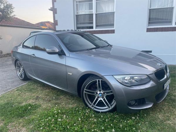 2011 Bmw 3 2D COUPE 20d E92 MY11 image
