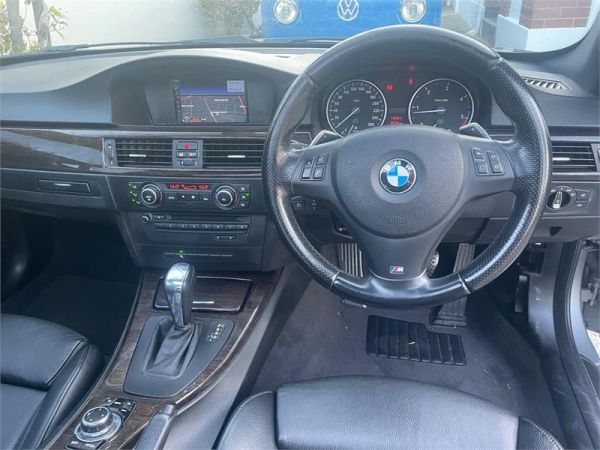 2011 Bmw 3 2D COUPE 20d E92 MY11 image