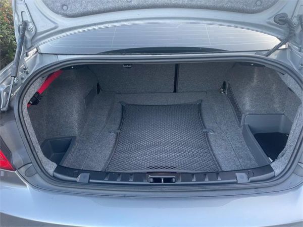 2011 Bmw 3 2D COUPE 20d E92 MY11 image