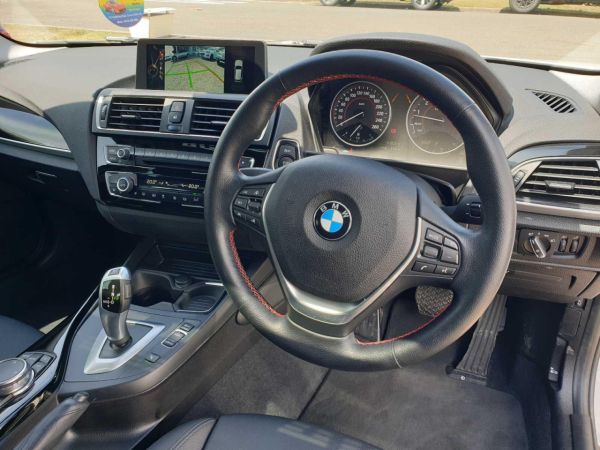 2015 Bmw 1 5D HATCHBACK 20i SPORT LINE F20 LCI image