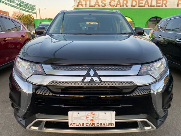 2018 Mitsubishi OUTLANDER 7 Seater  SUV image