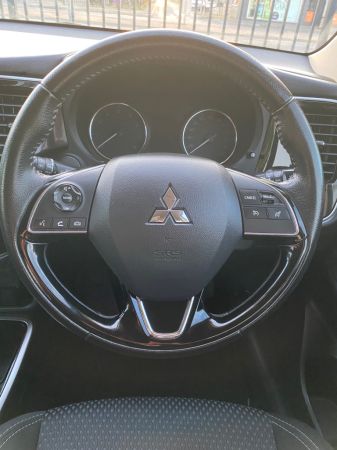 2018 Mitsubishi OUTLANDER 7 Seater SUV image