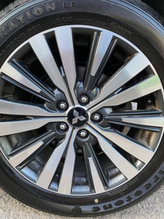 2018 Mitsubishi OUTLANDER 7 Seater SUV image