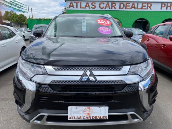 2018 Mitsubishi OUTLANDER 7 Seater SUV image