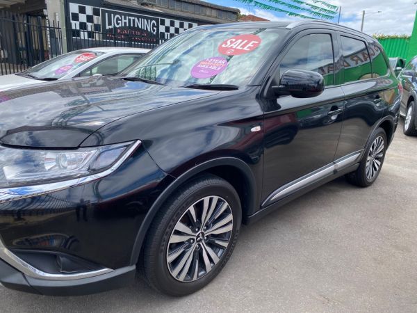 2018 Mitsubishi OUTLANDER 7 Seater SUV image