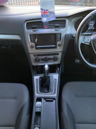 2015 Volkswagen GOLF 90 TSI Hatch image
