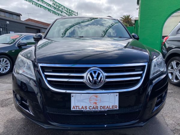 2009 Volkswagen TIGUAN SUV image