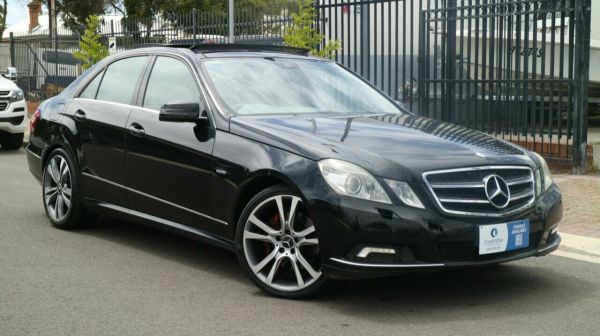2010 Mercedes-Benz E250 212 CDI Elegance Black 5 Speed Automatic Sedan image