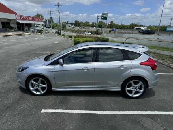 2012 Ford Focus Hatchback TITANIUM LW LW image