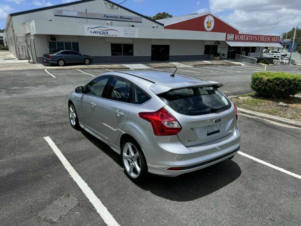 2012 Ford Focus Hatchback TITANIUM LW LW image