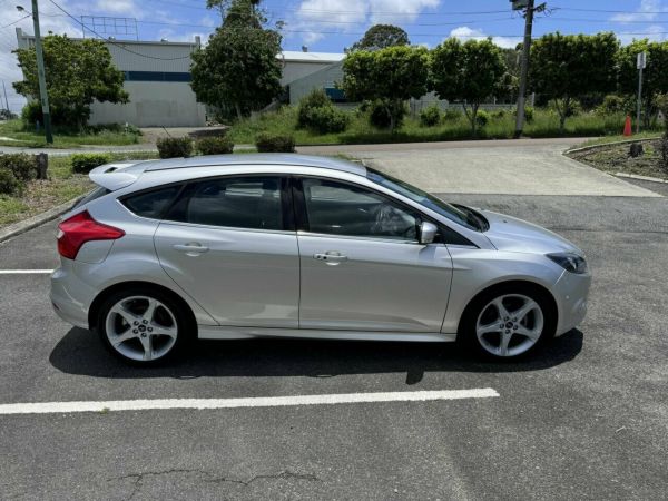 2012 Ford Focus Hatchback TITANIUM LW LW image