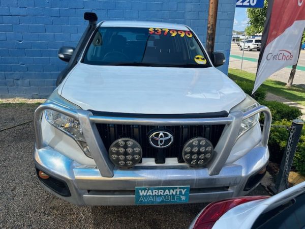 2017 Toyota Land Cruiser Prado GX Wagon image