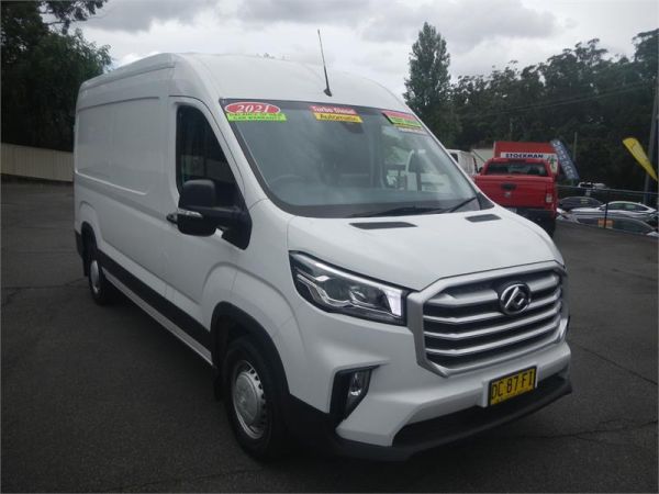 2021 Sv63d Deliver 9 VAN LWB SV63D MID ROOF RWD image