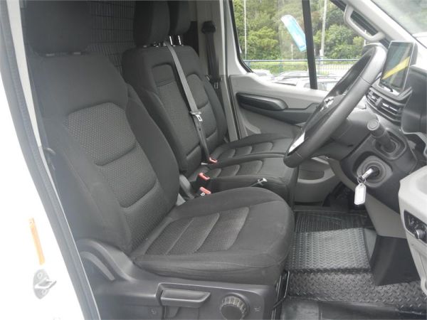 2021 Sv63d Deliver 9 VAN LWB SV63D MID ROOF RWD image