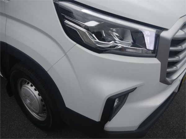 2021 Sv63d Deliver 9 VAN LWB SV63D MID ROOF RWD image