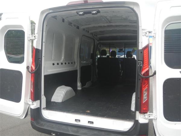 2021 Sv63d Deliver 9 VAN LWB SV63D MID ROOF RWD image