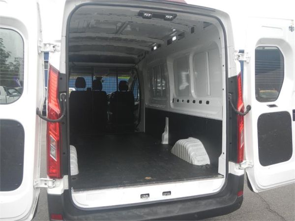 2021 Sv63d Deliver 9 VAN LWB SV63D MID ROOF RWD image