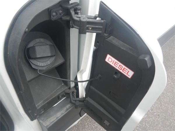 2021 Sv63d Deliver 9 VAN LWB SV63D MID ROOF RWD image