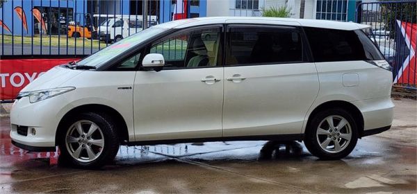 2006 Toyota Estima People Mover Hybrid X 1 image