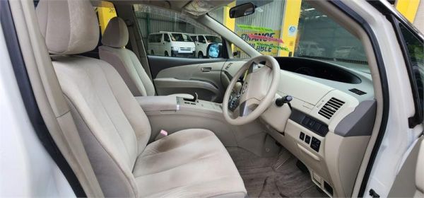 2006 Toyota Estima People Mover Hybrid X 1 image